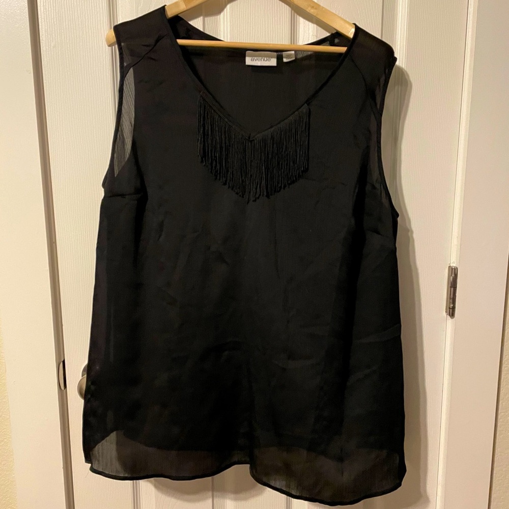 Avenue sheer black tank w/ tassel collar sz 22/24